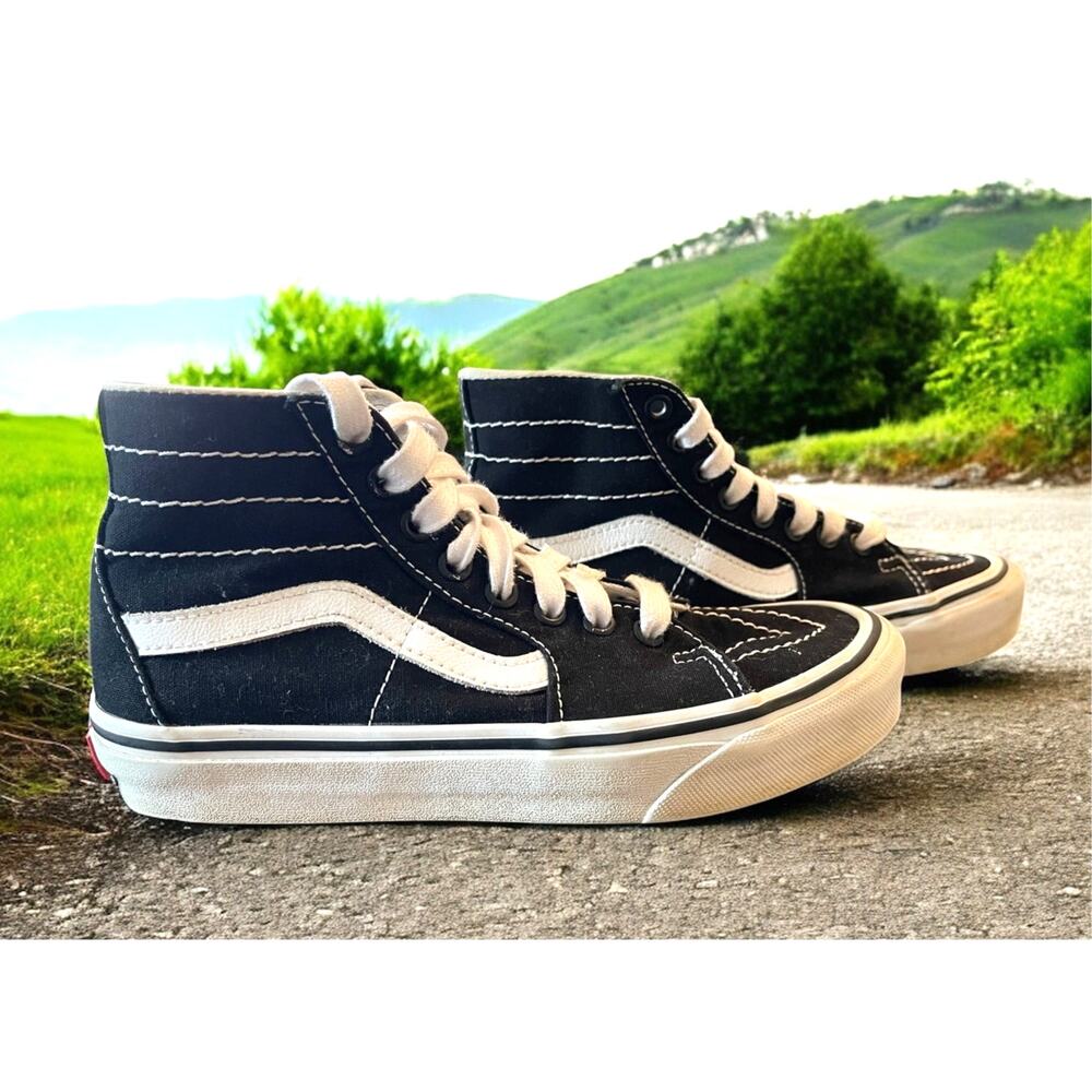 VANS Hightops Black White Men sz 4.5 Women sz 6 Tennis Shoes Sneakers